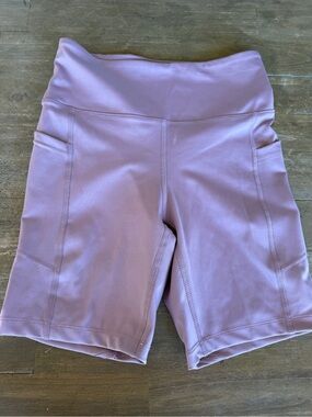 Marika High-Rise Bike Shorts in Dusty Lavender Small